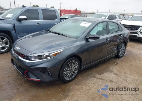 2024 Kia Forte Gt-Line z USA, uszkodzony, nr VIN 3KPF54ADXRE833037